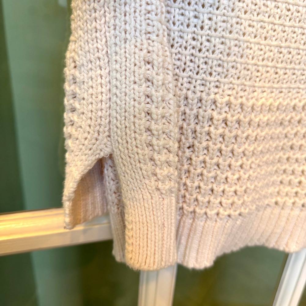 Universal Thread Womens Cream Open Knit Sweater Vest Sleeveless Crew Neck Large - Picture 4 of 6